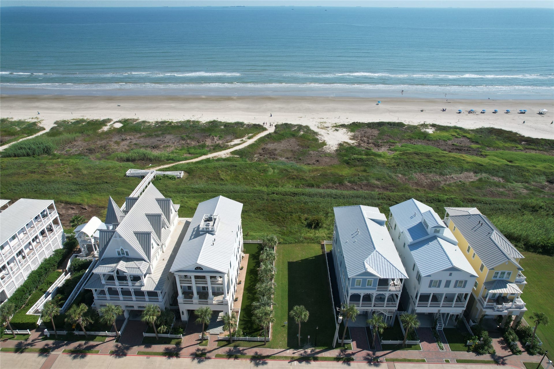 1553 Seaside Drive, Galveston, TX 77550 1553 Seaside Drive