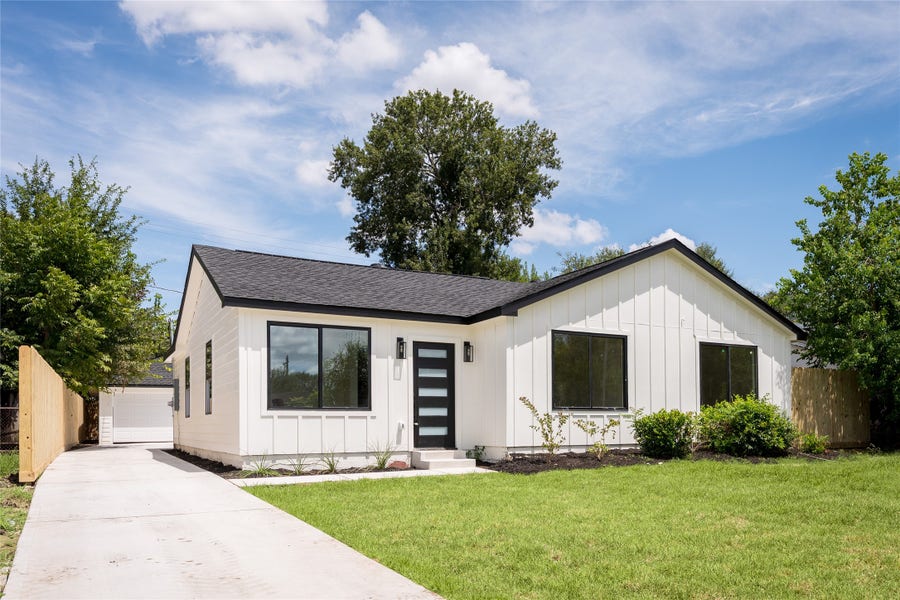 Property photo for 4755 Marietta Lane, Houston, TX