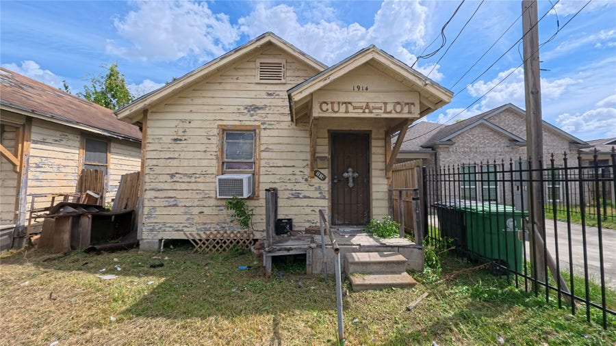 Property photo for 1914 Benson Street, Houston, TX
