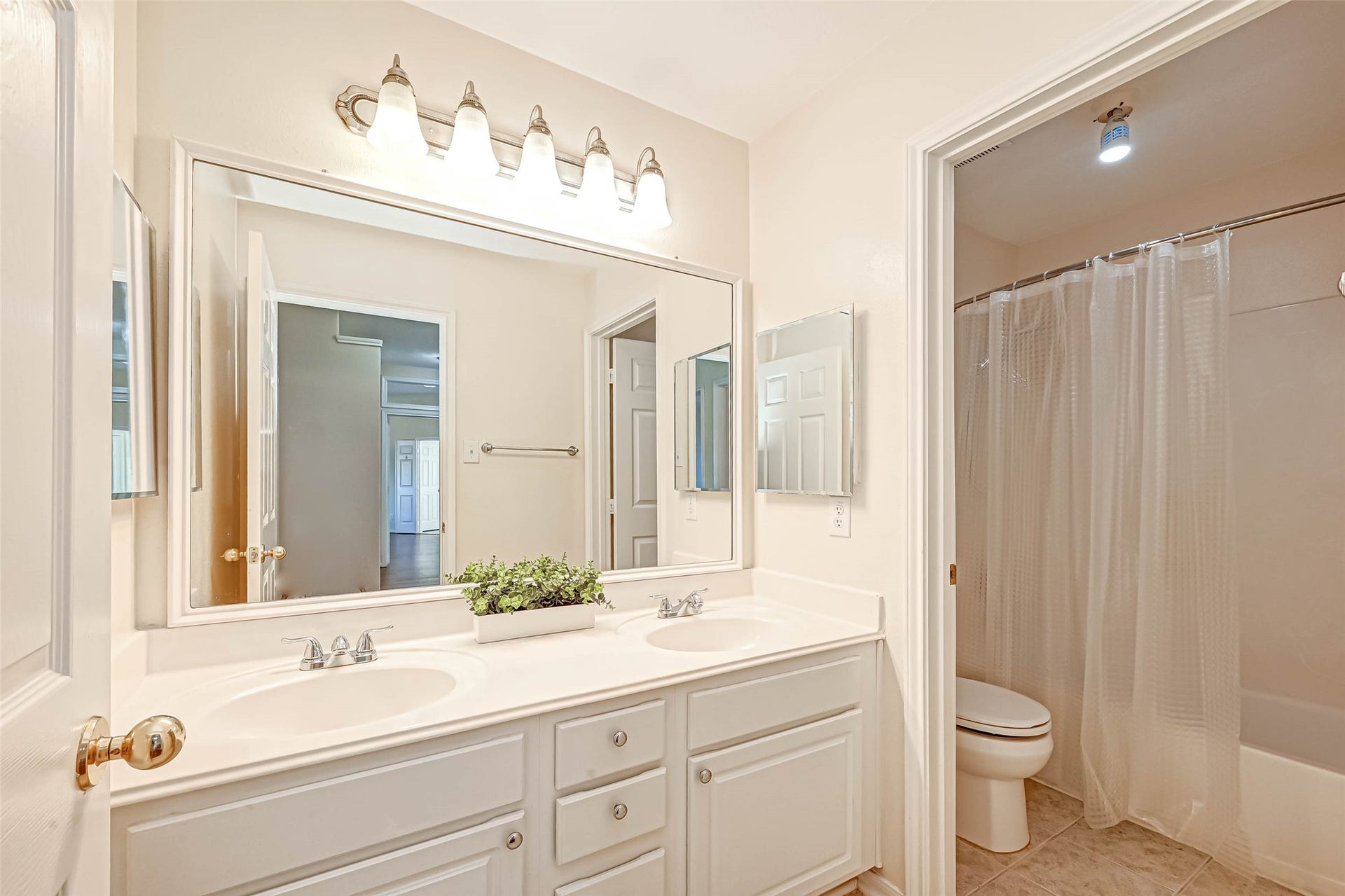 10626 Hillsdale Bridge Lane, Sugar Land, TX 77498 10626 Hillsdale Bridge Lane, Sugar Land, TX 77498