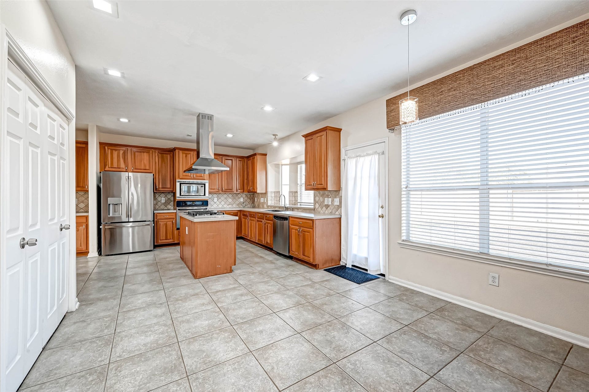 10626 Hillsdale Bridge Lane, Sugar Land, TX 77498 10626 Hillsdale Bridge Lane, Sugar Land, TX 77498