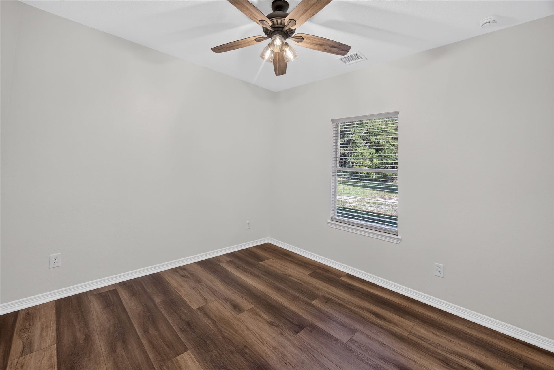 19002 Jennifer Lane, Cleveland, TX 77328 19002 Jennifer Lane, Cleveland, TX 77328