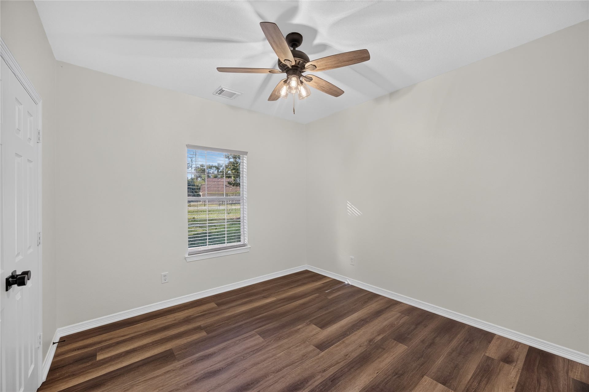 19002 Jennifer Lane, Cleveland, TX 77328 19002 Jennifer Lane, Cleveland, TX 77328