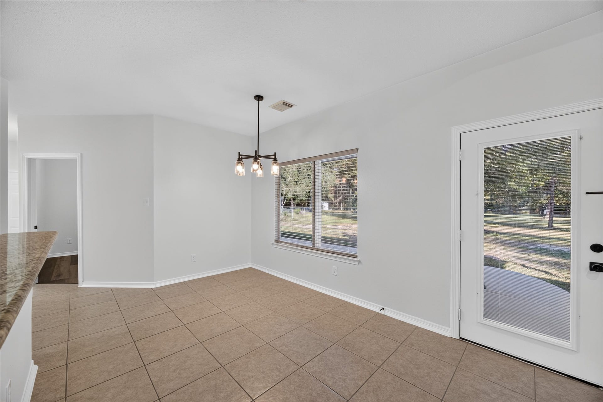 19002 Jennifer Lane, Cleveland, TX 77328 19002 Jennifer Lane, Cleveland, TX 77328