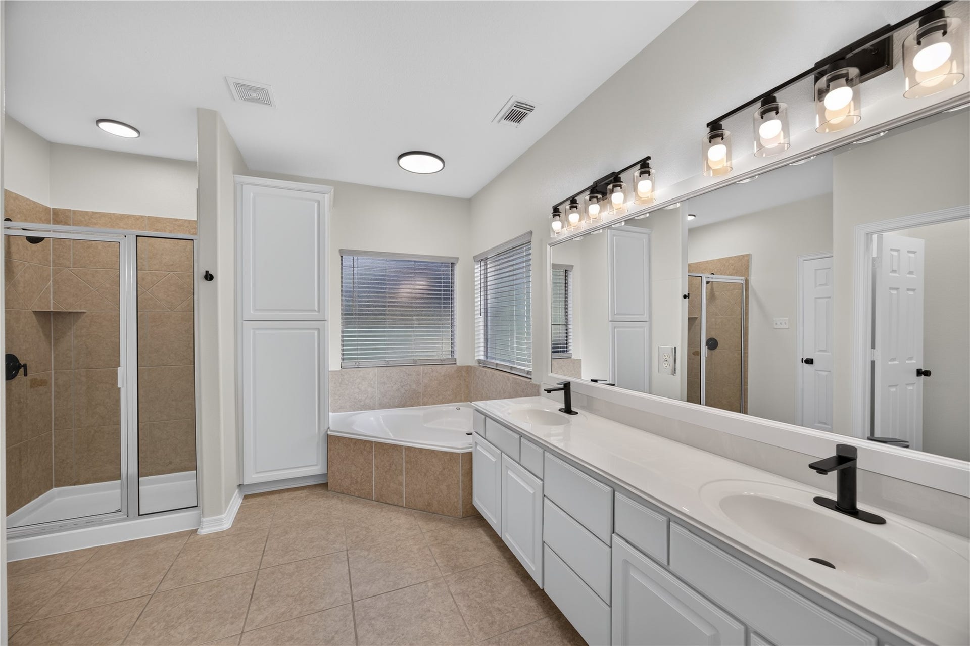 19002 Jennifer Lane, Cleveland, TX 77328 19002 Jennifer Lane, Cleveland, TX 77328
