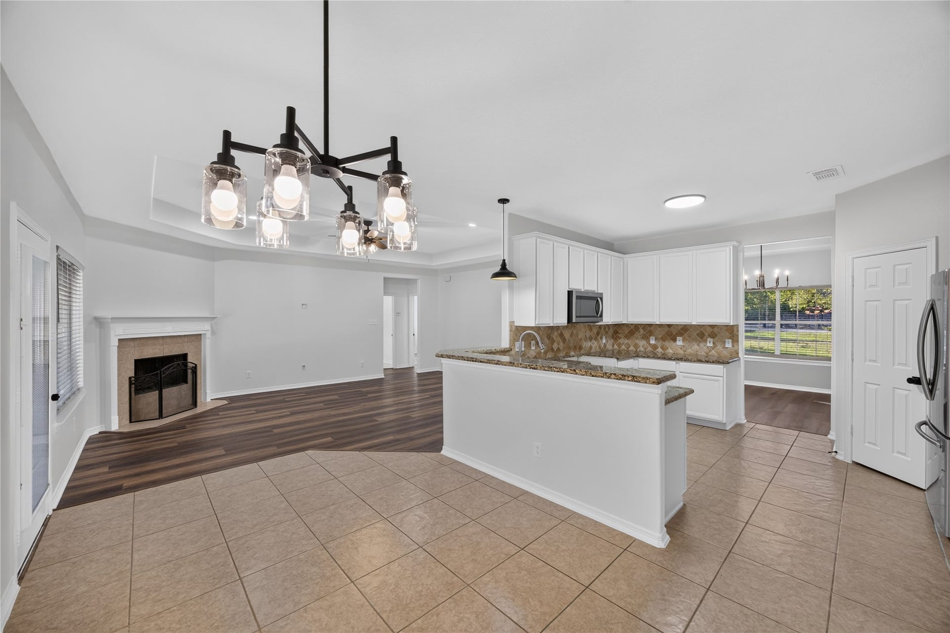 19002 Jennifer Lane, Cleveland, TX 77328 19002 Jennifer Lane, Cleveland, TX 77328