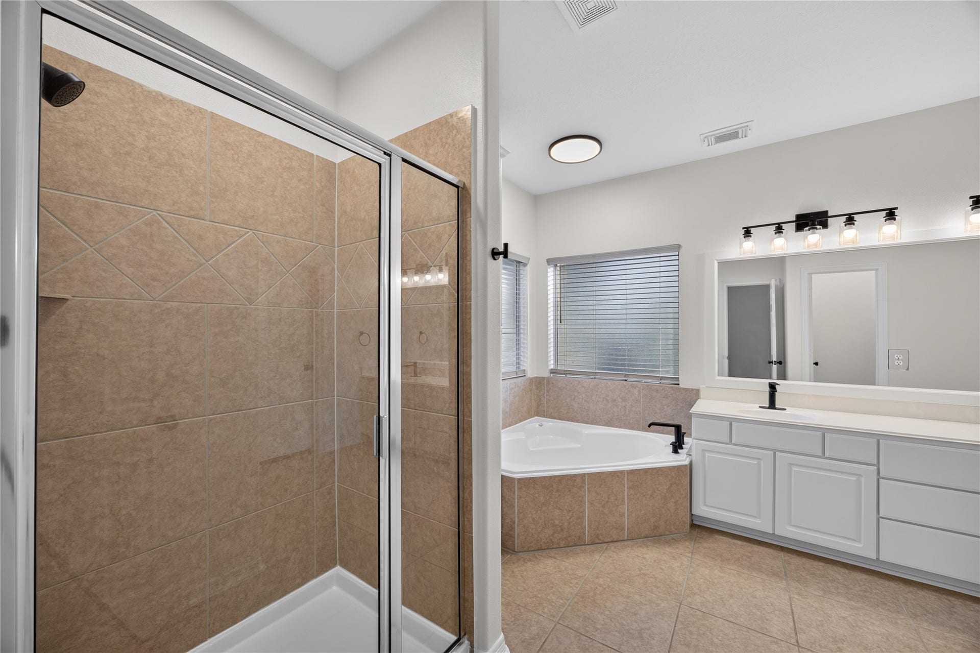 19002 Jennifer Lane, Cleveland, TX 77328 19002 Jennifer Lane, Cleveland, TX 77328