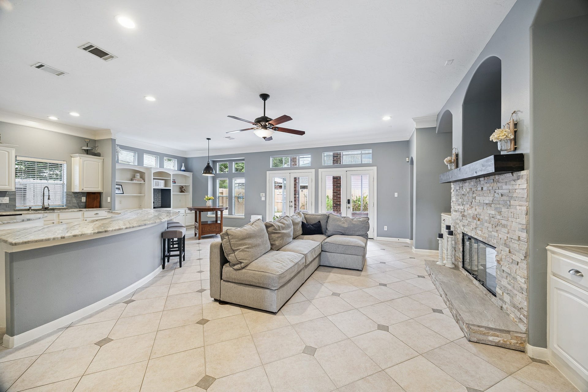 11510 Pecan Canyon Court, Tomball, TX 77377 Open concept living area and kitchen