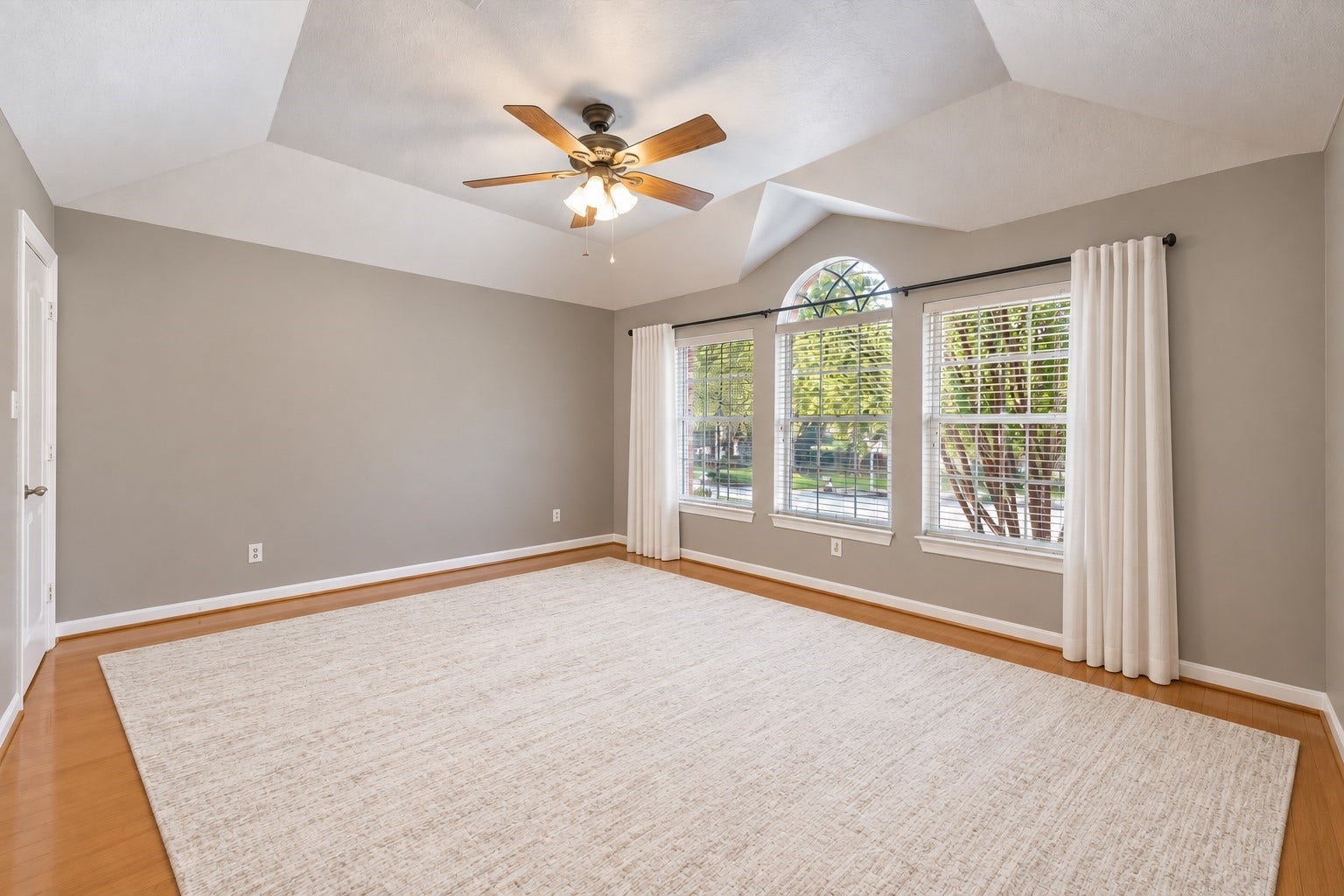 11510 Pecan Canyon Court, Tomball, TX 77377 One of 4 bedrooms upstairs