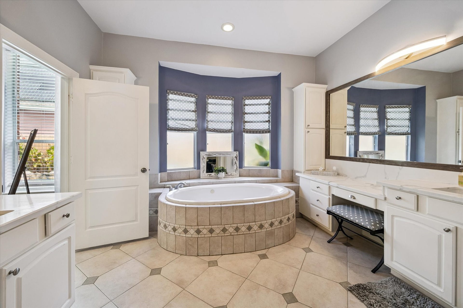 11510 Pecan Canyon Court, Tomball, TX 77377 Primary bath with vanity