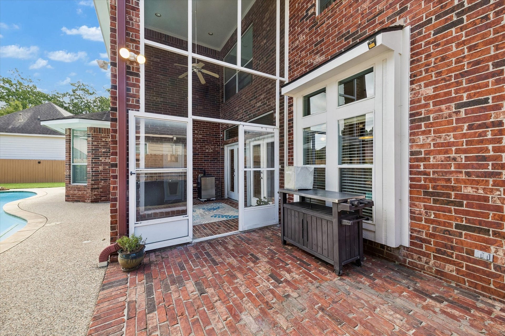 11510 Pecan Canyon Court, Tomball, TX 77377 Screened in porch