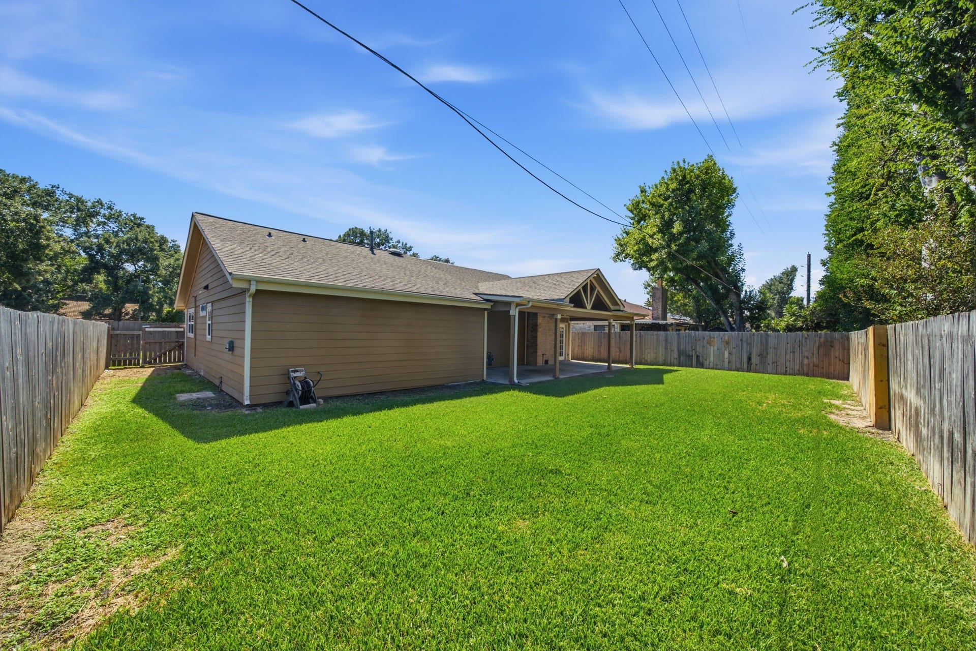 6030 Elkwood Forest Drive, Houston, TX 77088