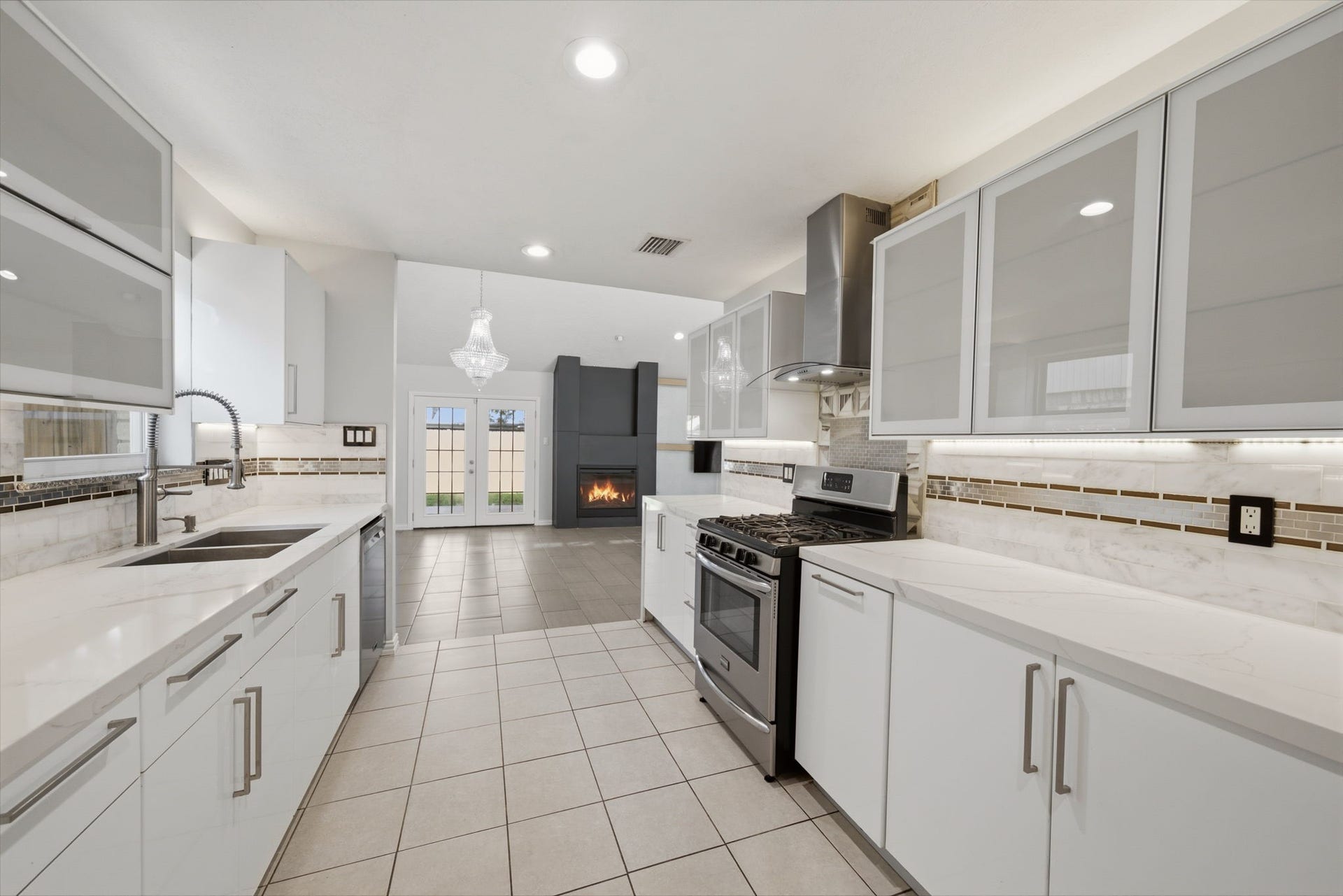 6030 Elkwood Forest Drive, Houston, TX 77088