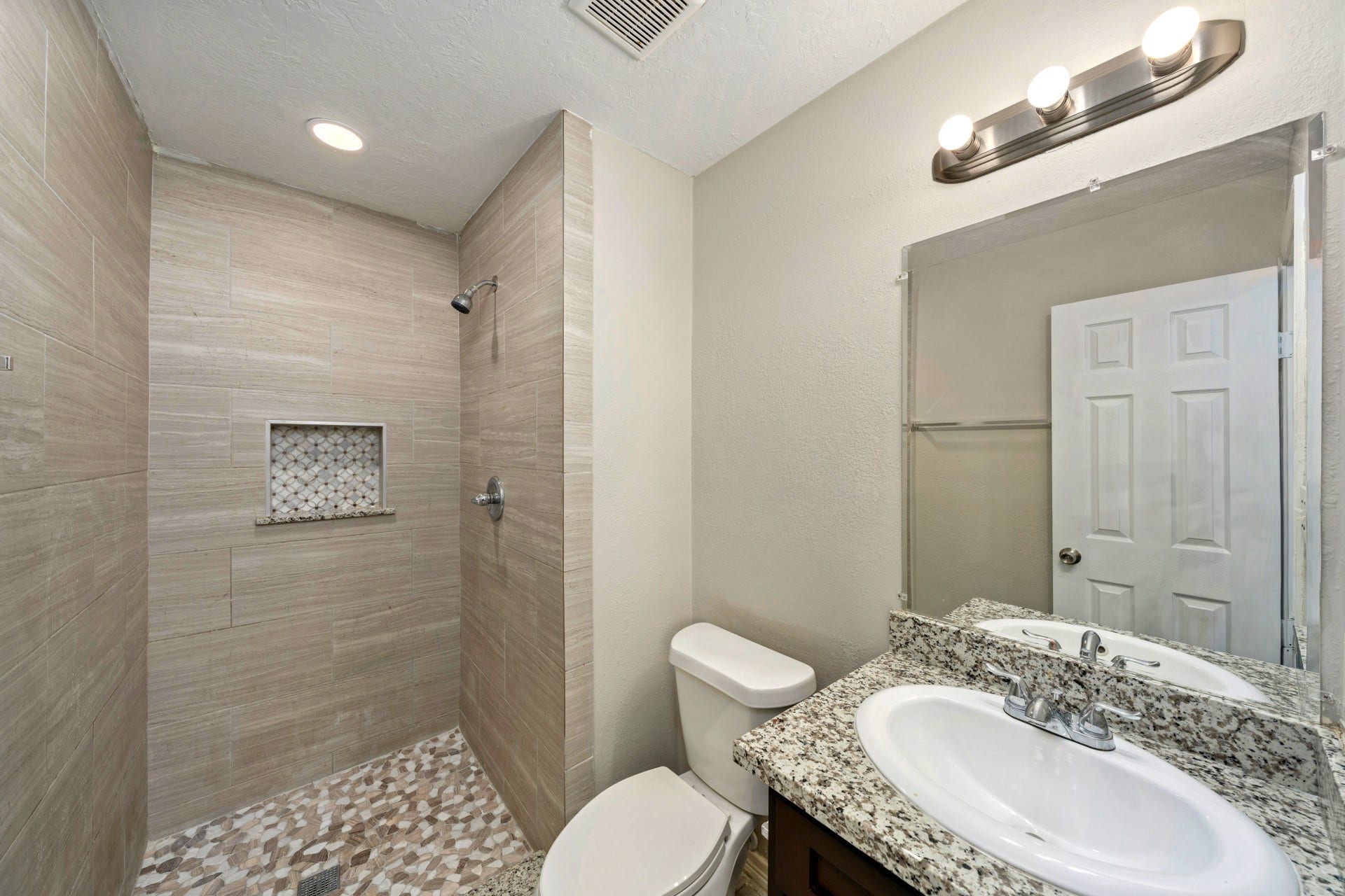 3561 Nathaniel Brown Street, Houston, TX 77021 3561 Nathaniel Brown Street, Houston, TX 77021