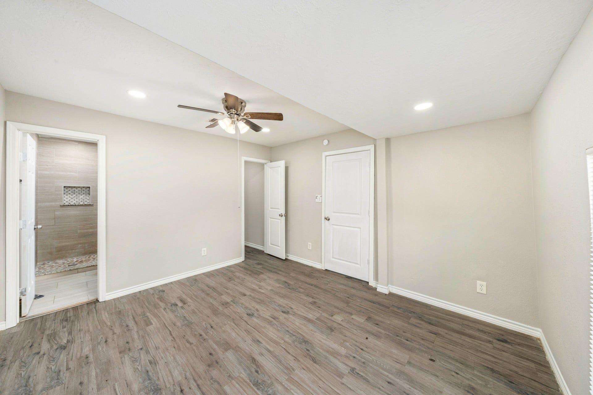 3561 Nathaniel Brown Street, Houston, TX 77021 3561 Nathaniel Brown Street, Houston, TX 77021