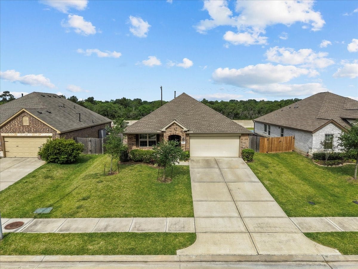630 Harbor Colony Lane, La Marque, TX 77568 630 Harbor Colony Lane, La Marque, TX 77568