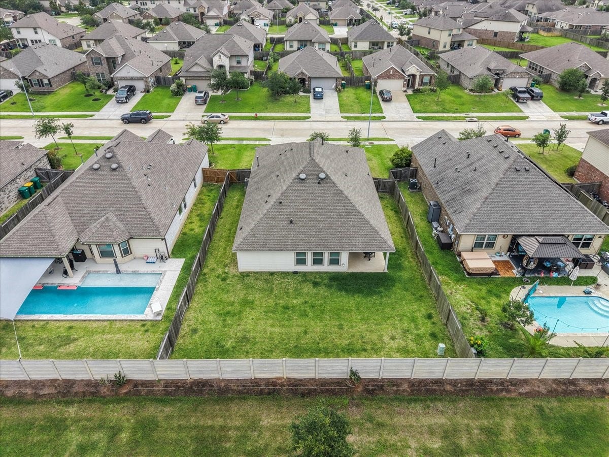 630 Harbor Colony Lane, La Marque, TX 77568 630 Harbor Colony Lane, La Marque, TX 77568