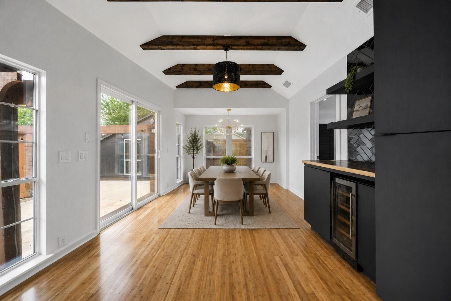 1310 Walton Street, Houston, TX 77009 1310 Walton Street, Houston, TX 77009