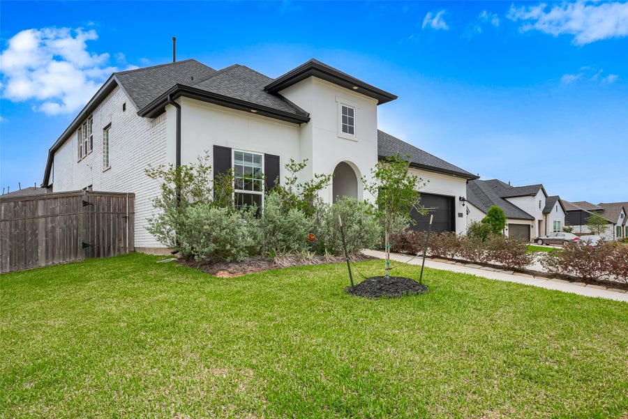 Property photo for 9603 Crescent Mill Drive, Missouri City, TX