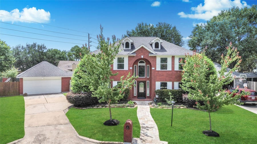 Property photo for 8510 Canyon Pine Drive, Spring, TX