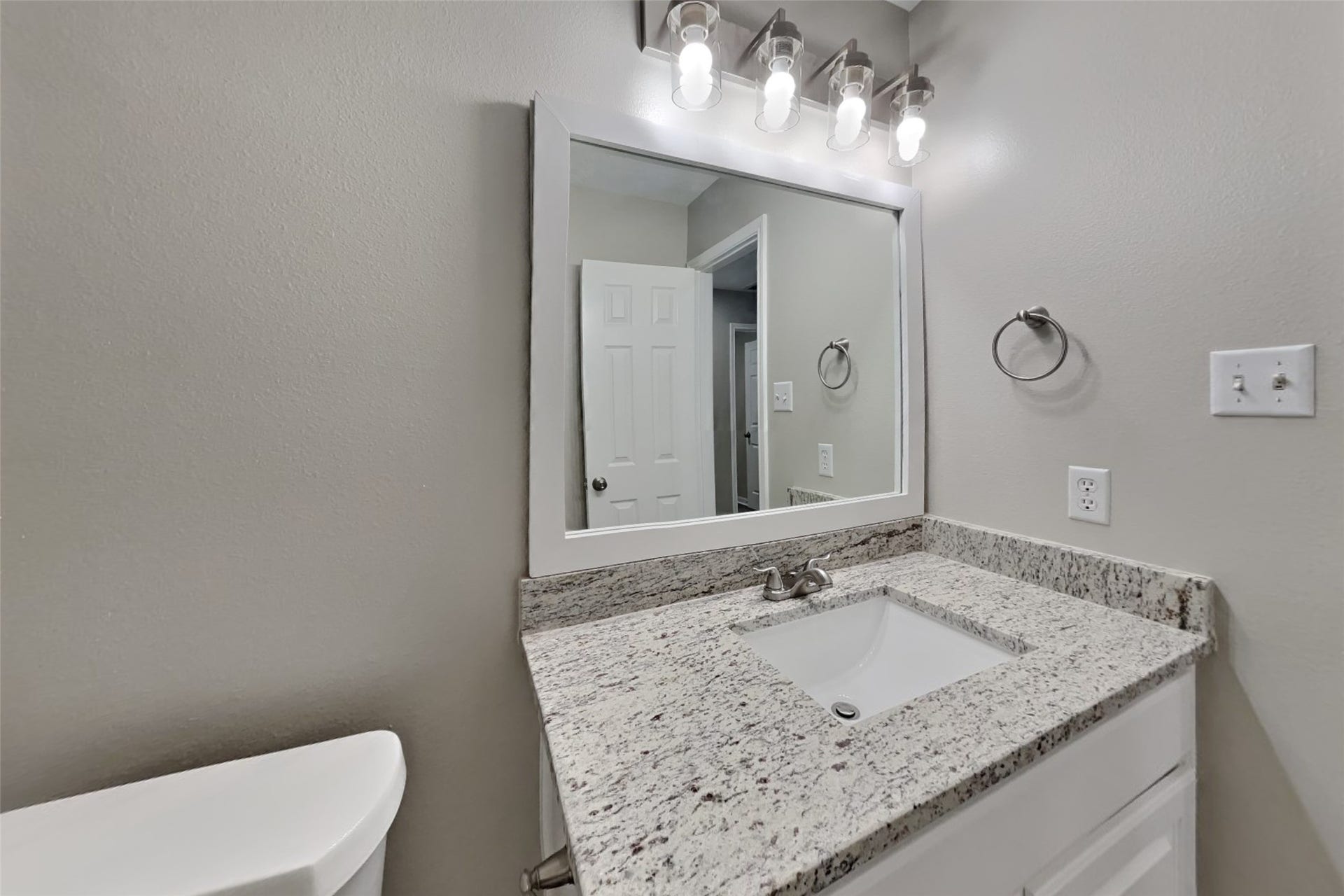 4619 Comal River Loop, Spring, TX 77386 4619 Comal River Loop, Spring, TX 77386