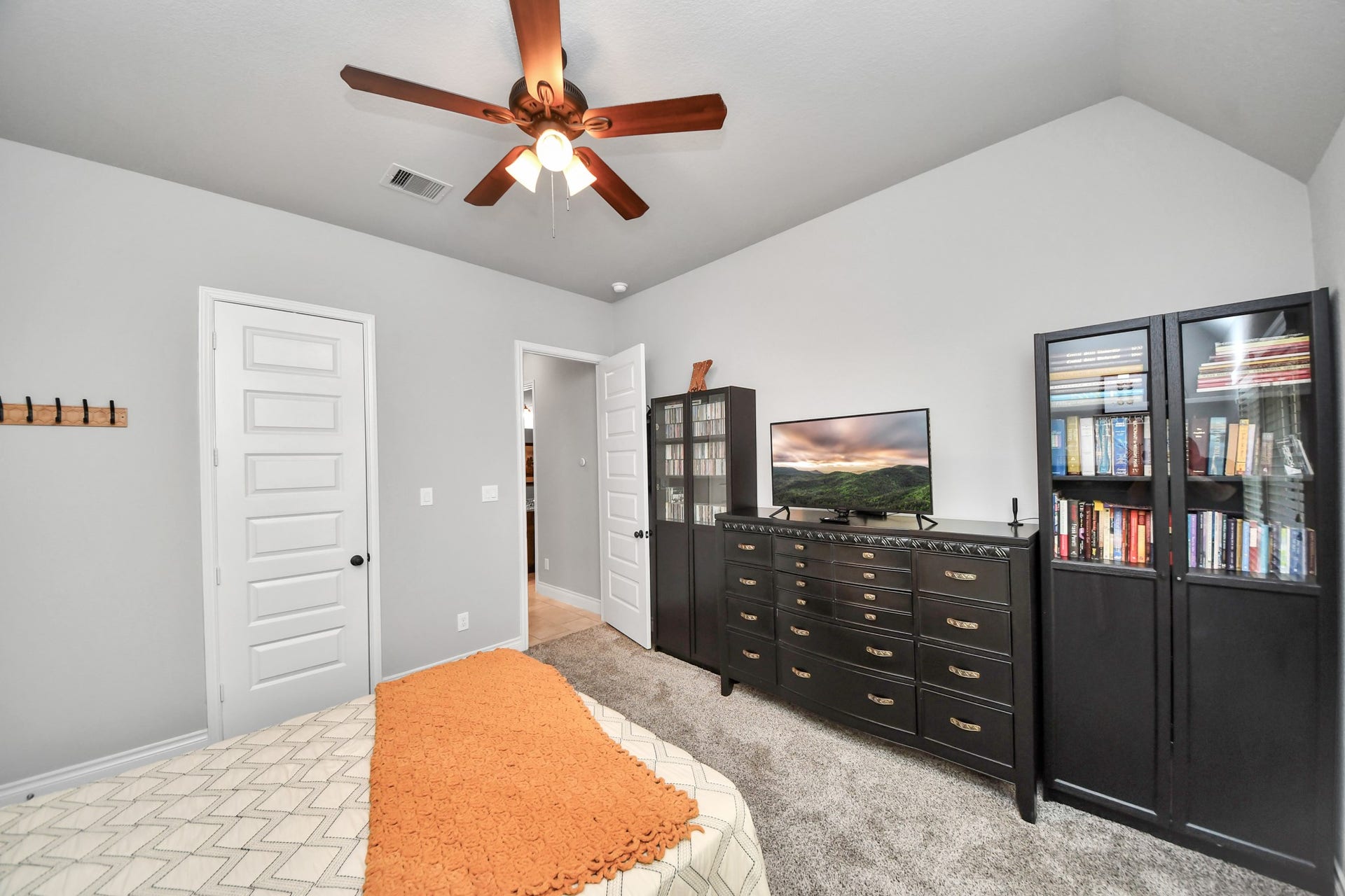 3211 Sweet Audrey Lane, Richmond, TX 77406 Bedroom #3 has space for a full bedroom set, plus a walk-in closet.