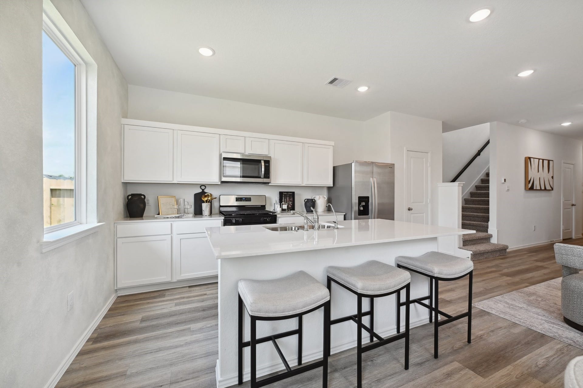 1055 Moon Drop Lane, Houston, TX 77090