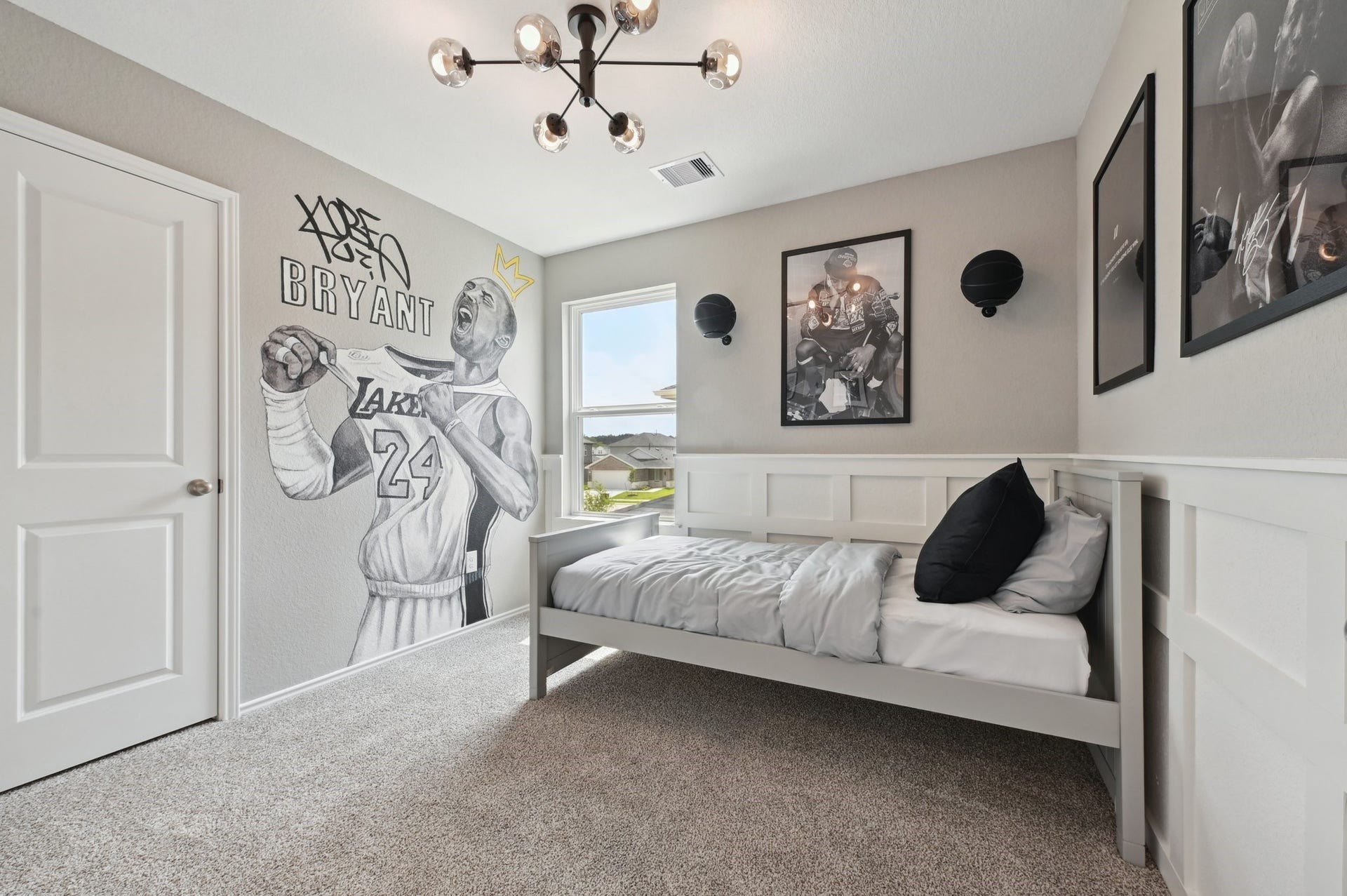 1055 Moon Drop Lane, Houston, TX 77090