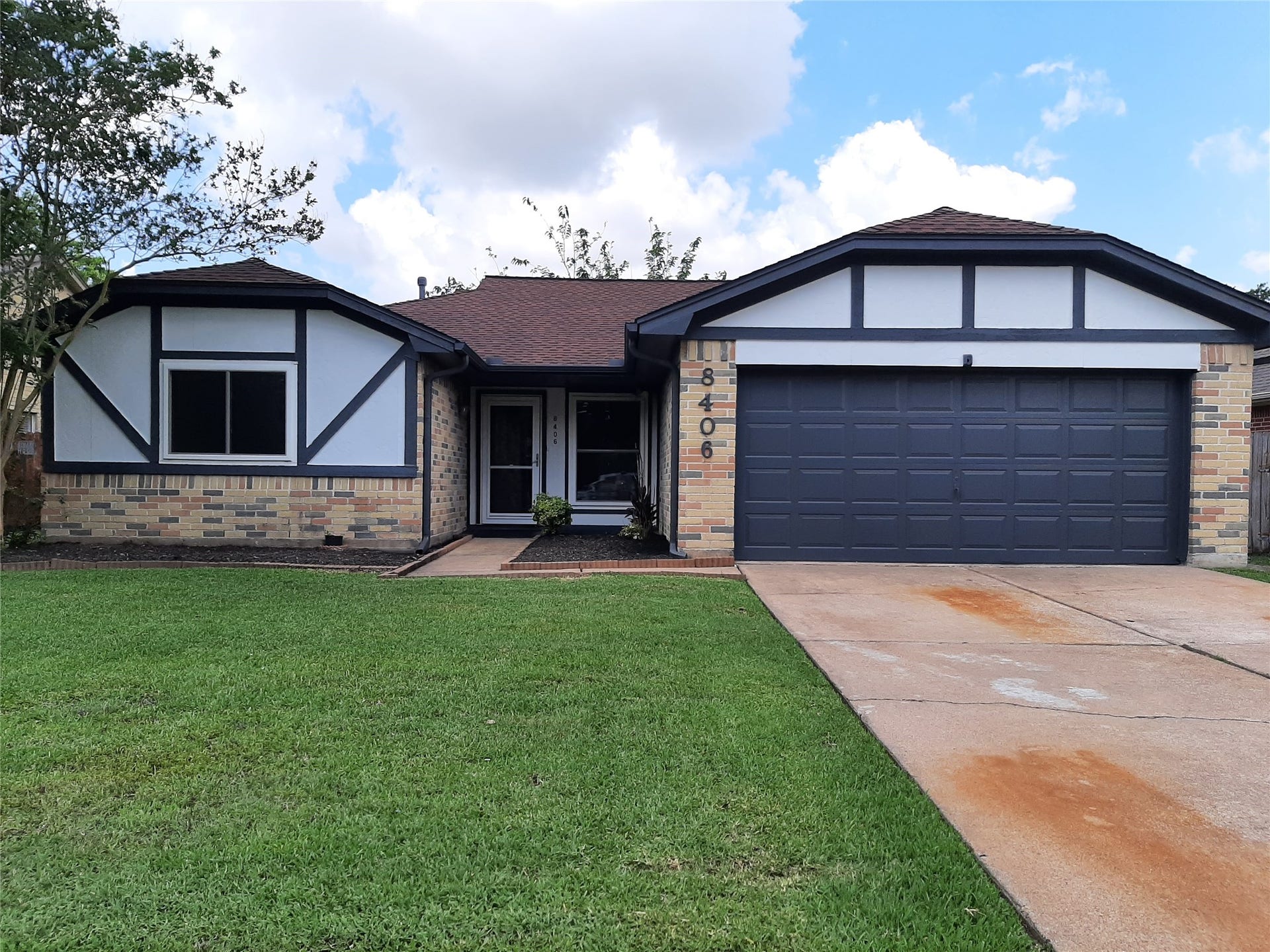 8406 Woodland Willows Drive, Houston, TX 77083 8406 Woodland Willows Drive, Houston, TX 77083