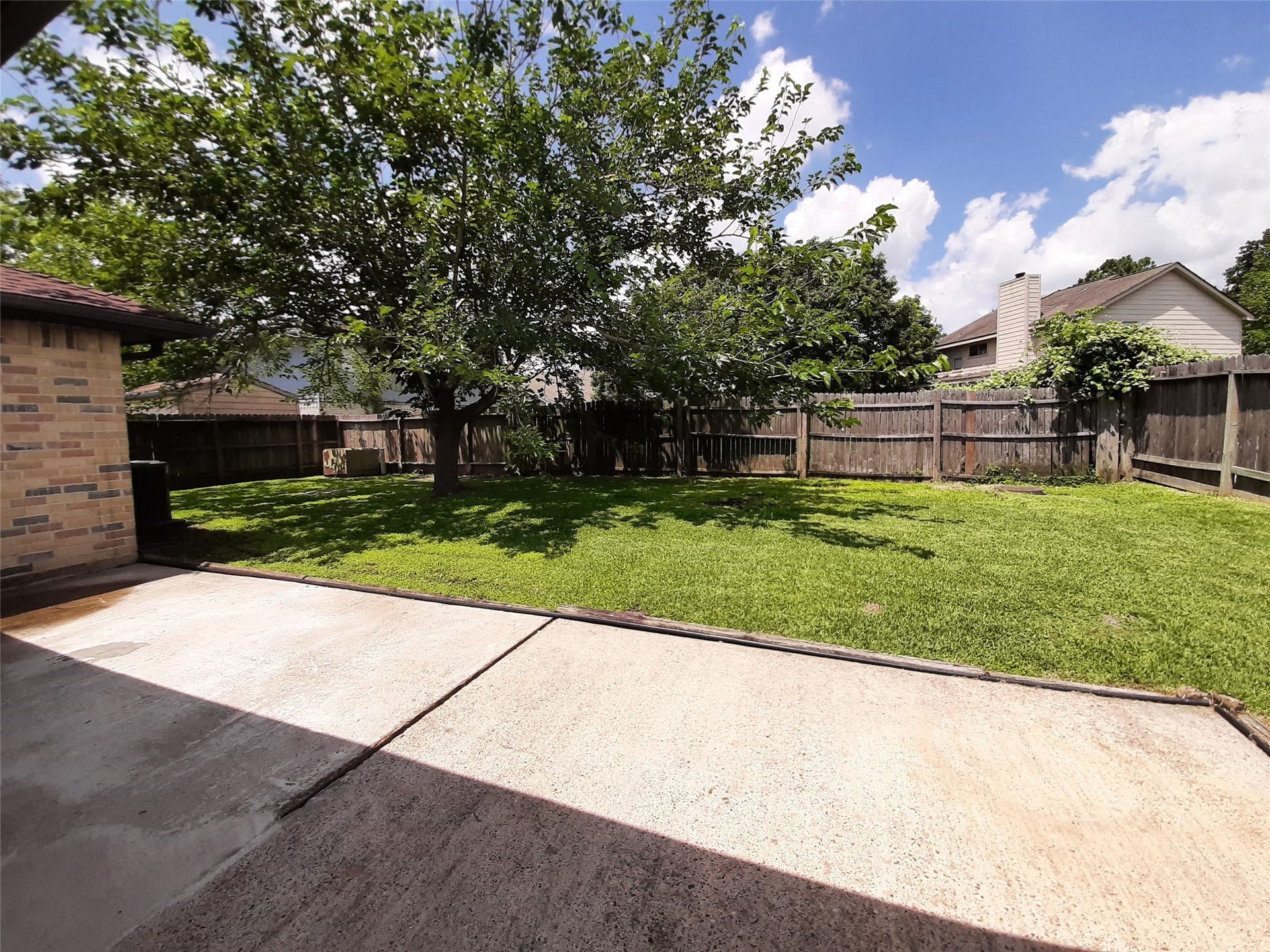 8406 Woodland Willows Drive, Houston, TX 77083 8406 Woodland Willows Drive, Houston, TX 77083