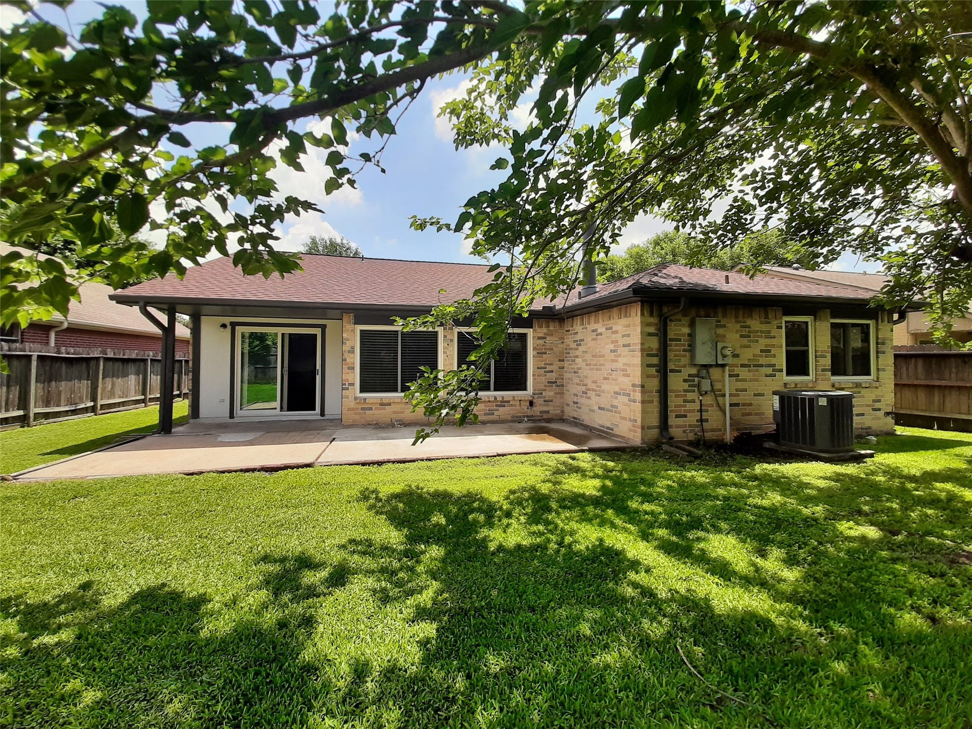 8406 Woodland Willows Drive, Houston, TX 77083 8406 Woodland Willows Drive, Houston, TX 77083