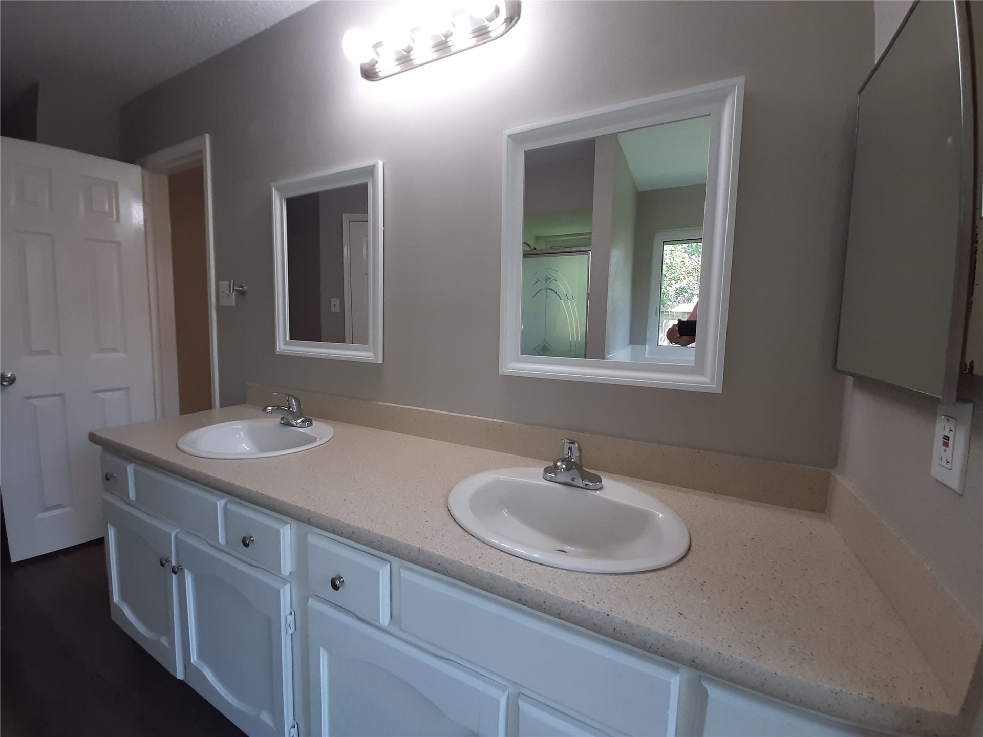 8406 Woodland Willows Drive, Houston, TX 77083 8406 Woodland Willows Drive, Houston, TX 77083