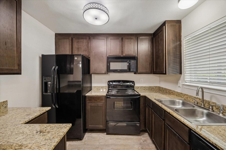 Property photo for 214 W 17th Street, #7, Houston, TX