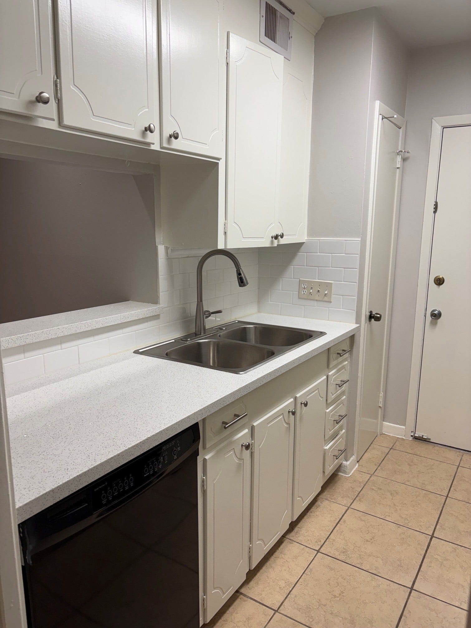 2824 Briarhurst Drive, #9, Houston, TX 77057 2824 Briarhurst Drive, #9, Houston, TX 77057