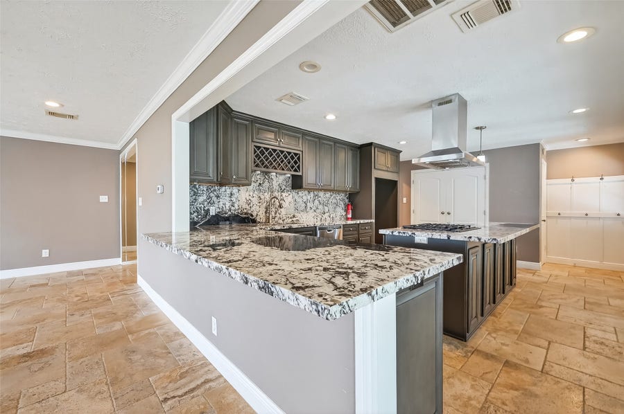 Property photo for 2810 Quail Hollow Drive, Missouri City, TX