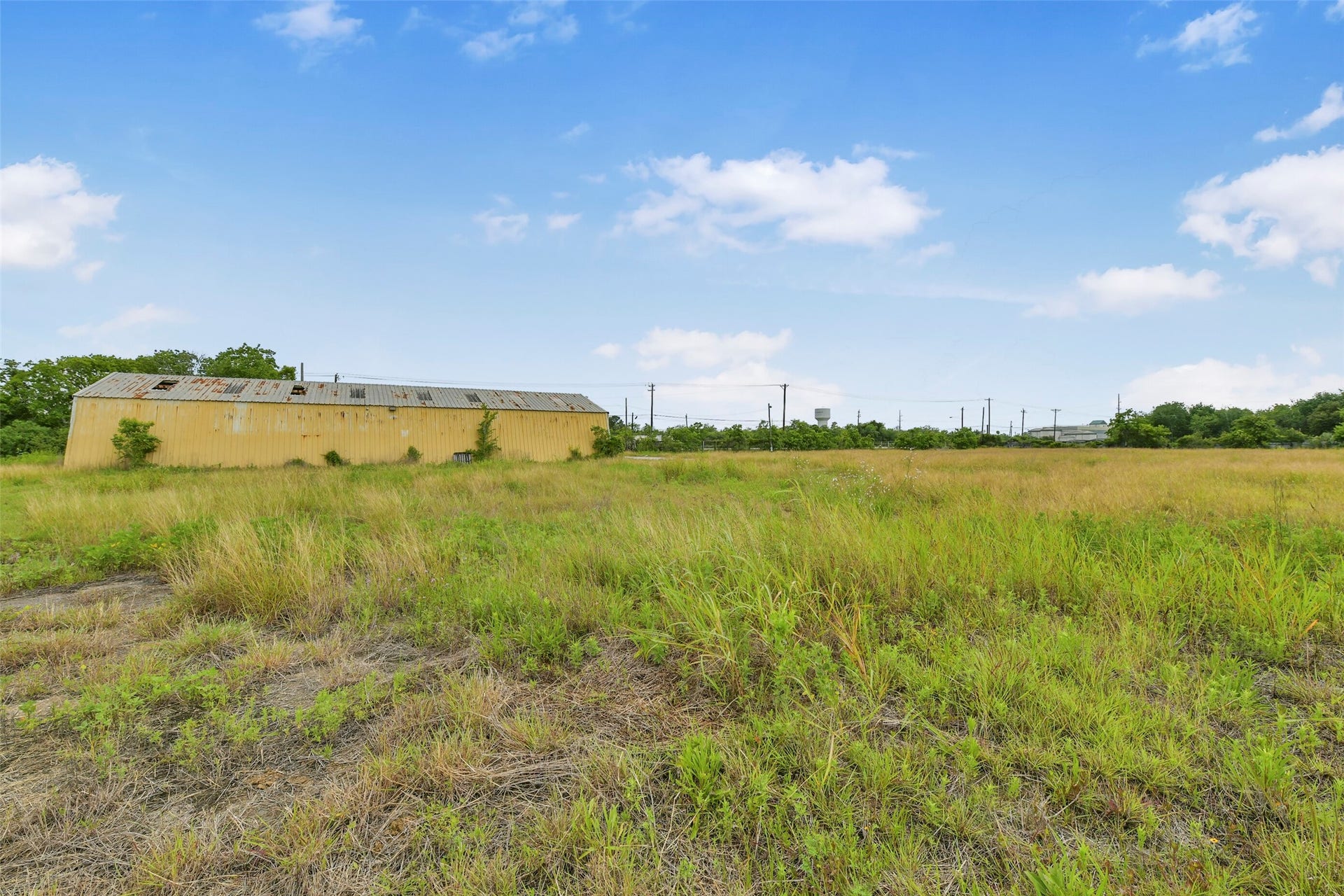 4011 Fm 2004 Road, La Marque, TX 77568 4011 Fm 2004 Road, La Marque, TX 77568
