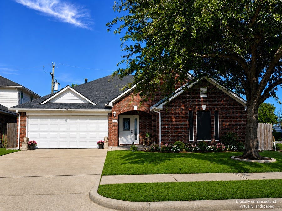 Property photo for 301 Amber Circle, Deer Park, TX