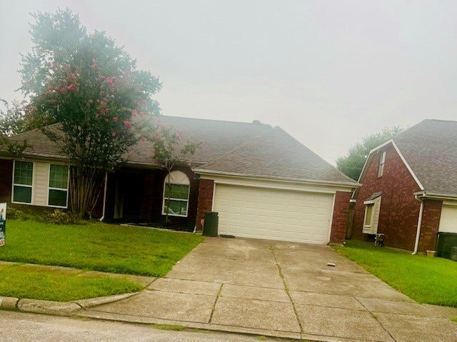 Property photo for 2203 Bisontine Street, Friendswood, TX