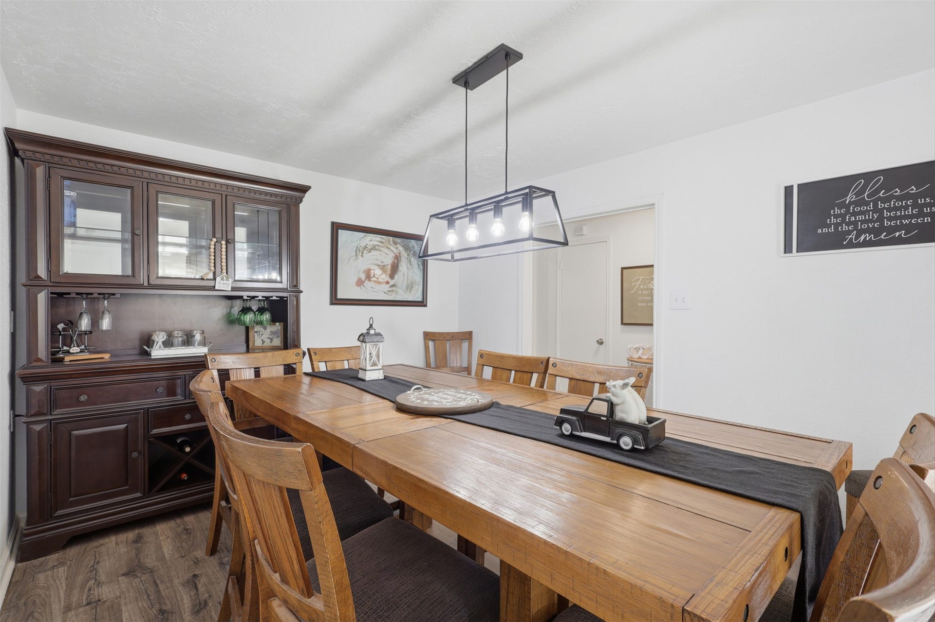 Additional view of the dining area featuring plenty of room to gather around the table.
