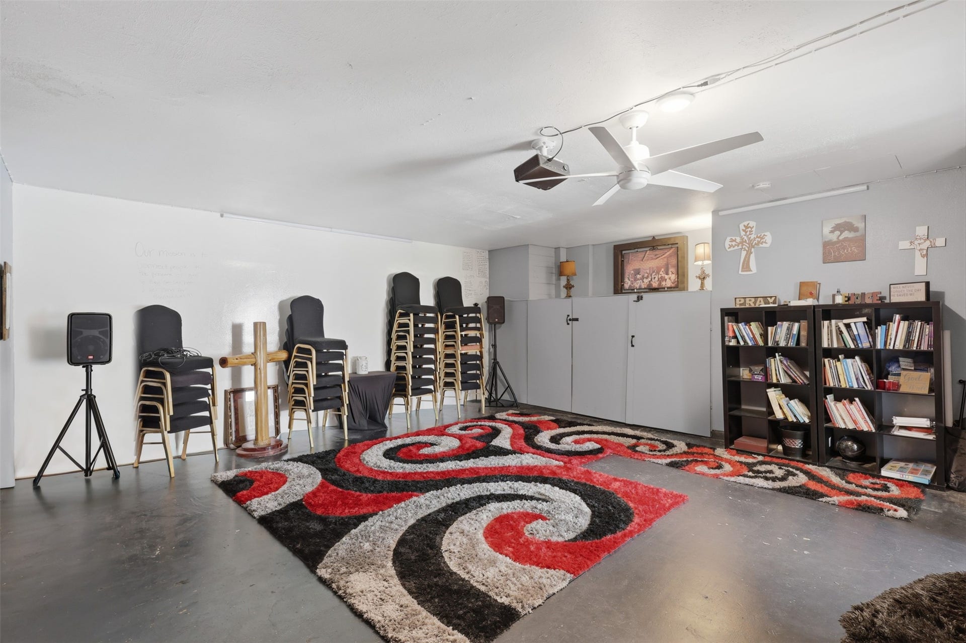Versatile upstairs space offers room for a game room, media area, or additional lounge.
