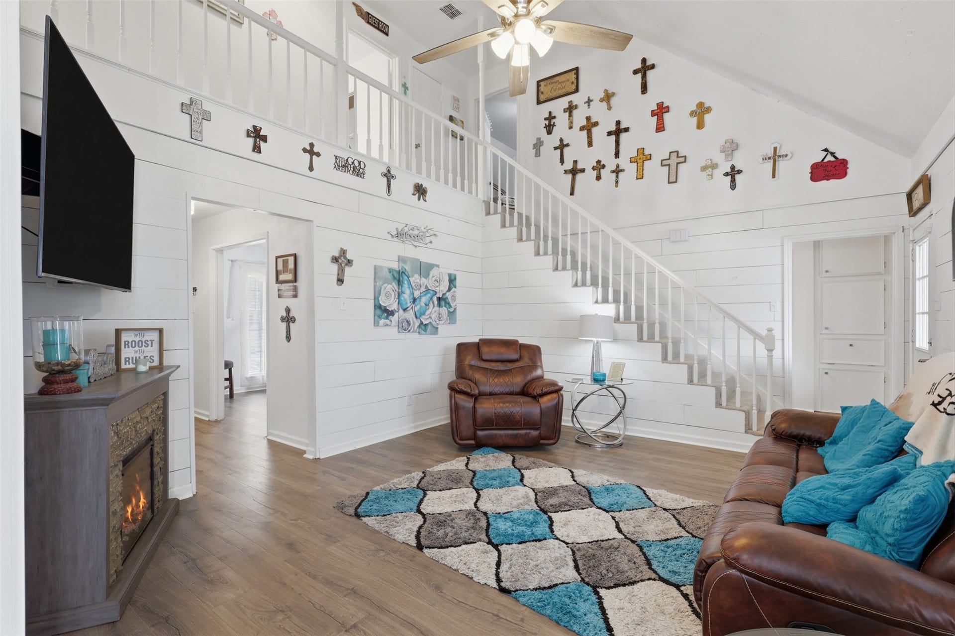 Generously sized living space with plenty of flexibility for multiple furniture arrangements.