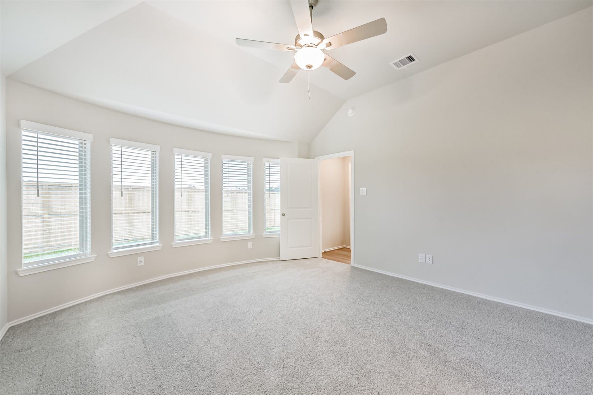 455 Mathis Lake, Conroe, TX 77304 MASTER BEDROOM