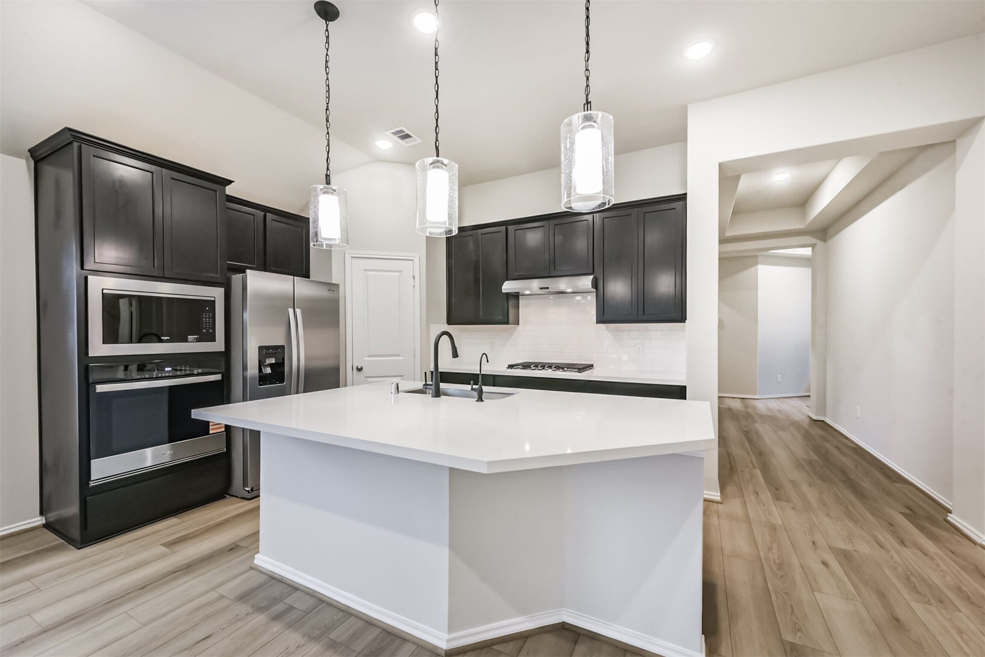 455 Mathis Lake, Conroe, TX 77304 455 Mathis Lake, Conroe, TX 77304