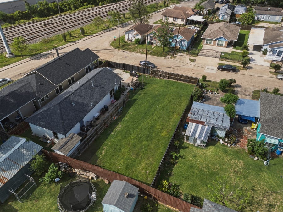 Property photo for 6610 Avenue S, Houston, TX