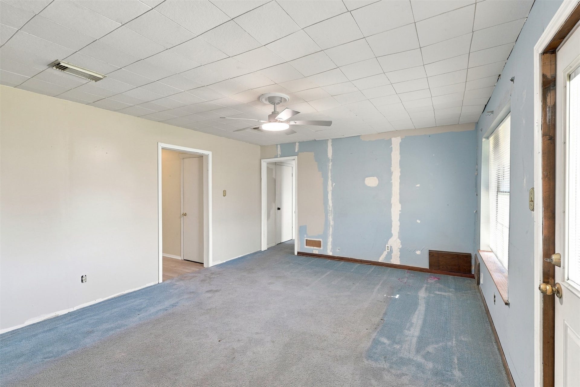 1906 Kings Lane, Alvin, TX 77511 1906 Kings Lane, Alvin, TX 77511