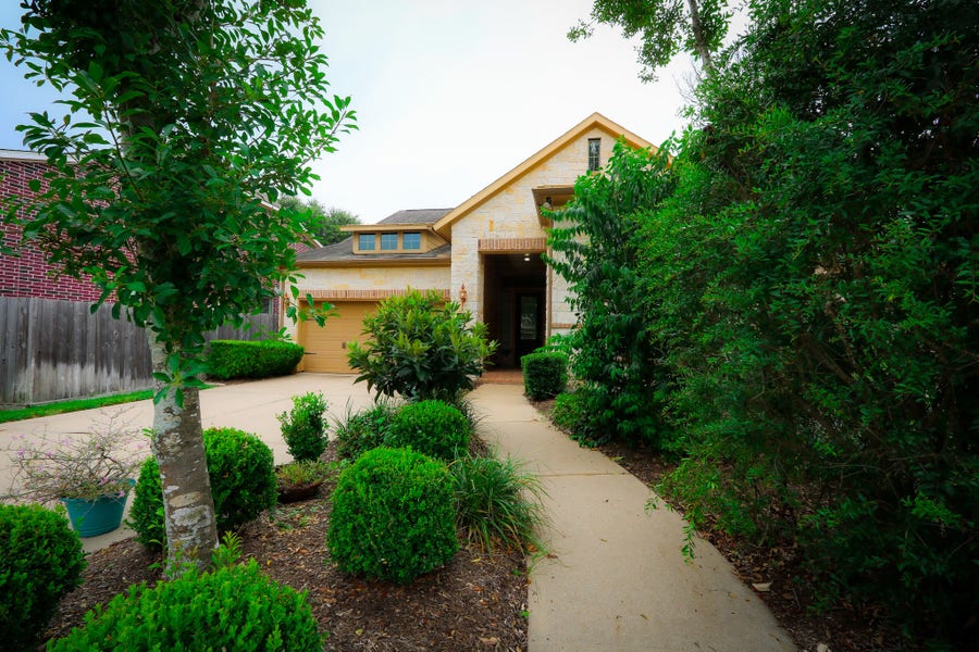Property photo for 6514 Monrovia Lane, Sugar Land, TX