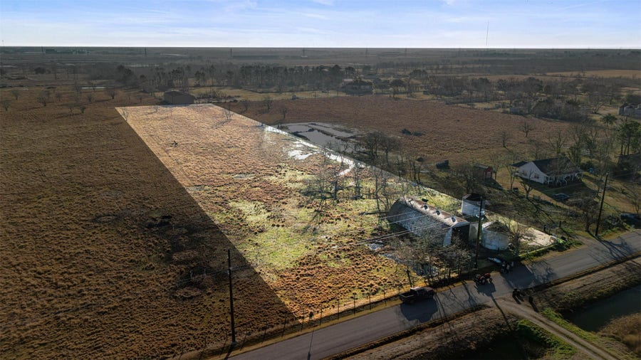 Property photo for 00 County 48, Rosharon, TX