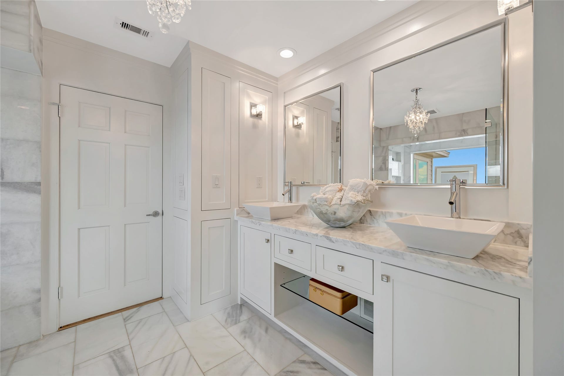 1303 Outrigger, Tiki Island, TX 77554 1303 Outrigger, Tiki Island, TX 77554