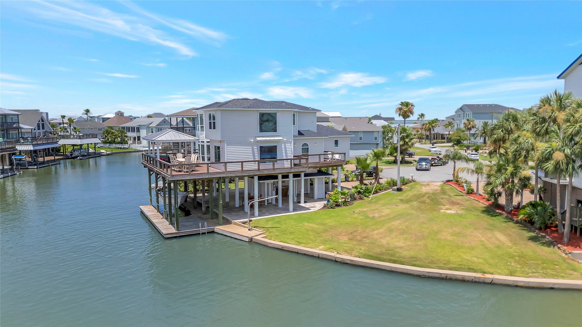 1303 Outrigger, Tiki Island, TX 77554 1303 Outrigger, Tiki Island, TX 77554