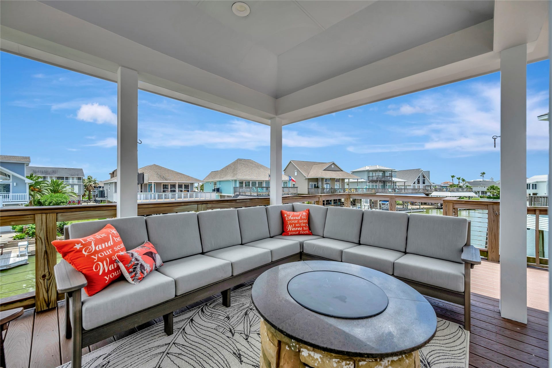 1303 Outrigger, Tiki Island, TX 77554 1303 Outrigger, Tiki Island, TX 77554